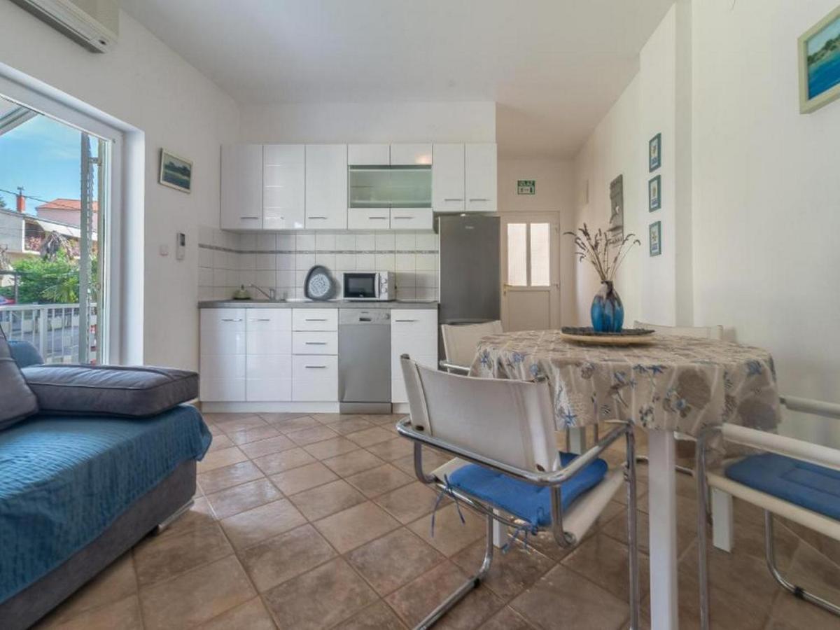 Apartmani Lucia Biograd Biograd Na Moru Eksteriør billede