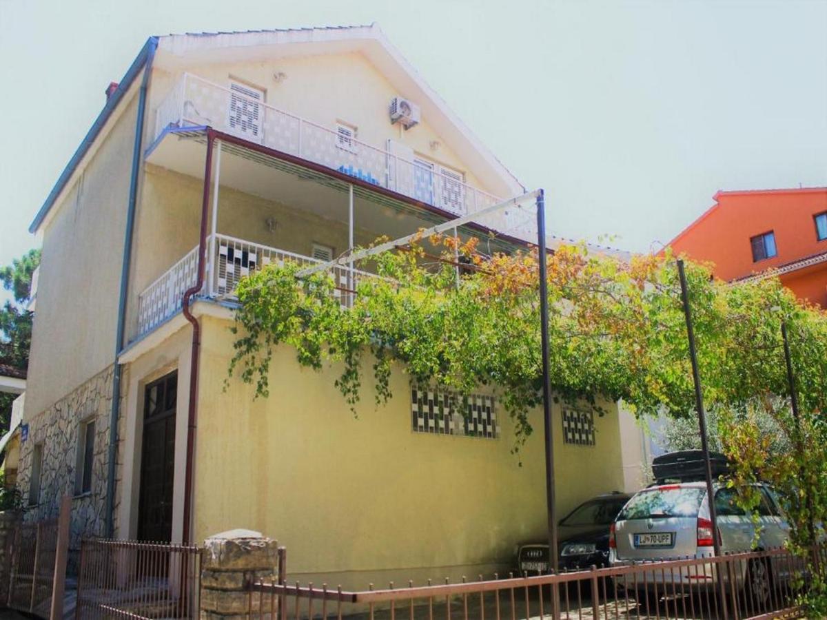 Apartmani Lucia Biograd Biograd Na Moru Eksteriør billede