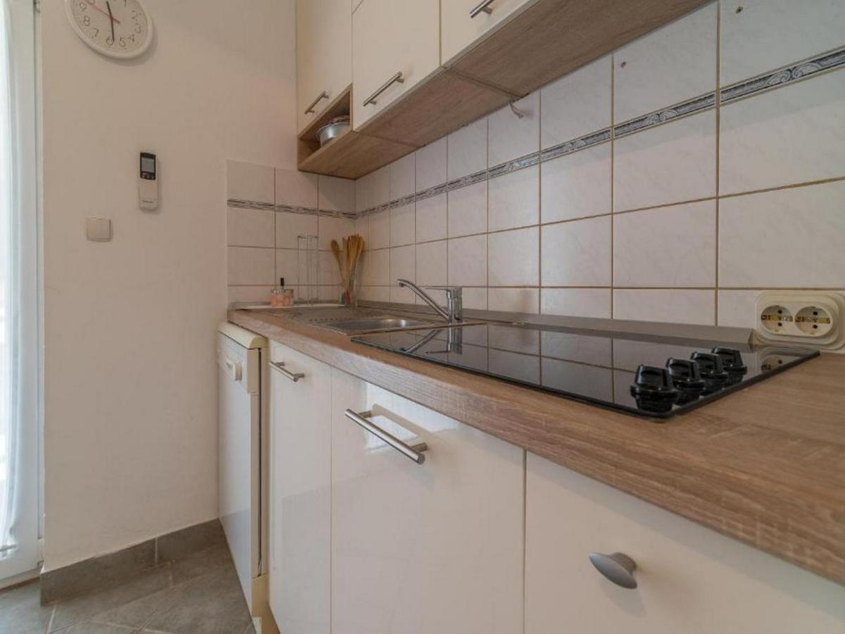 Apartmani Lucia Biograd Biograd Na Moru Eksteriør billede