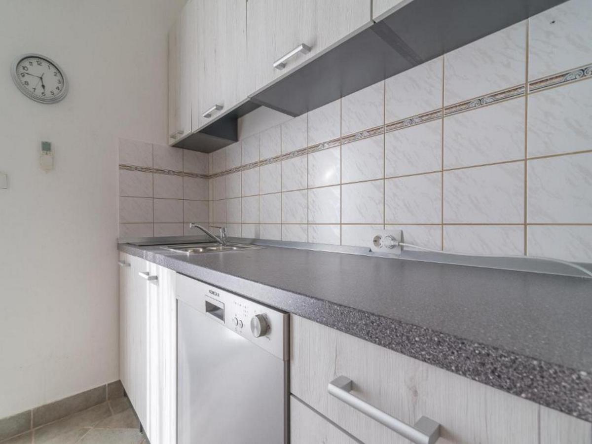 Apartmani Lucia Biograd Biograd Na Moru Eksteriør billede
