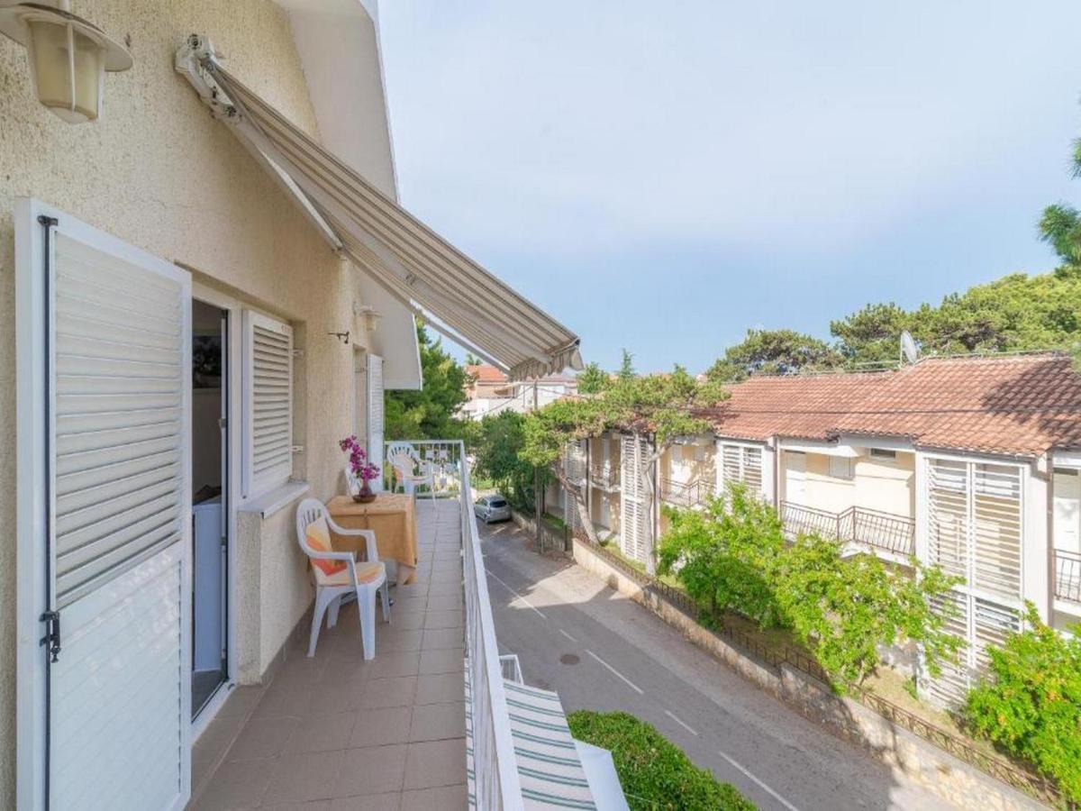 Apartmani Lucia Biograd Biograd Na Moru Eksteriør billede
