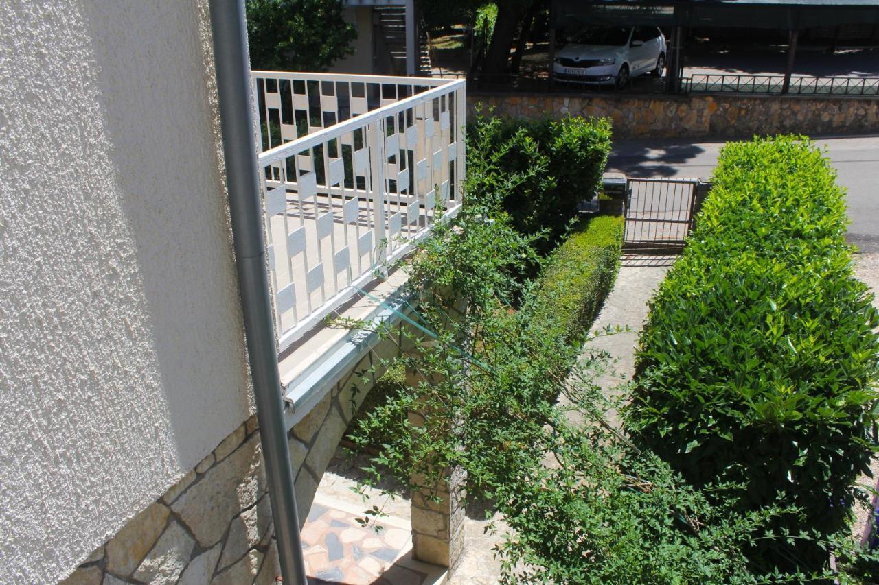 Apartmani Lucia Biograd Biograd Na Moru Eksteriør billede